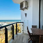 Alquilaeasy Puerto Marina Бенальмадена