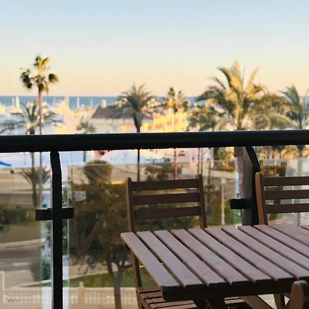 Alquilaeasy Puerto Marina Апартаменты *